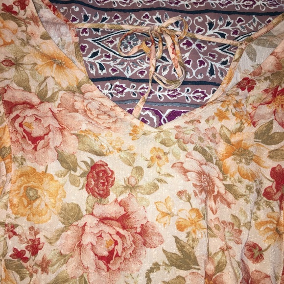 Floral cropped long sleeve top - Picture 4 of 4